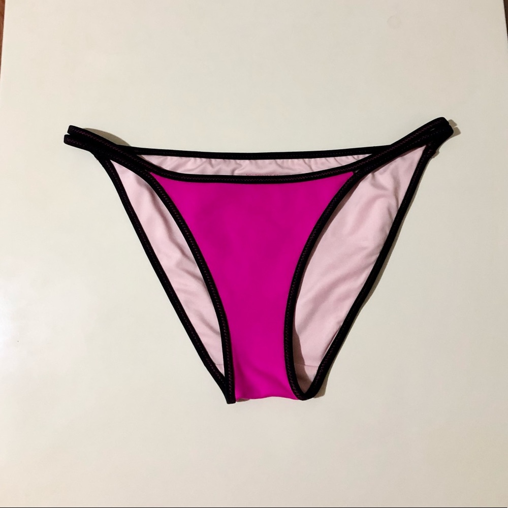 Victoria’s Secret Fuchsia Bikini Set - Picture 4 of 5